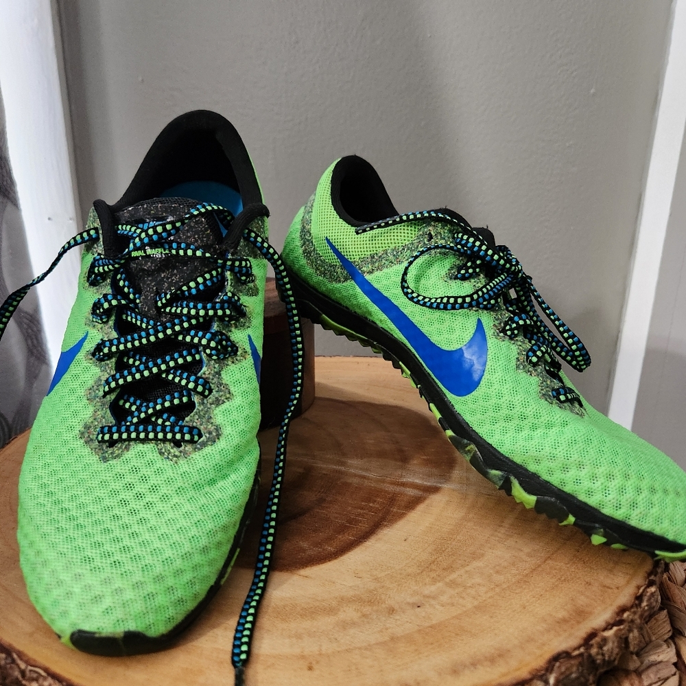 NEW Nike Rival XC sneakers